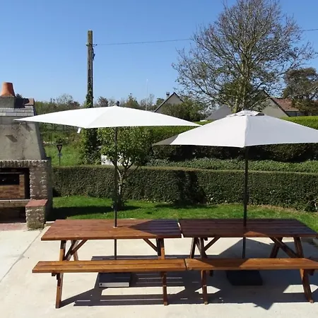 La Maison Blanche Casa de Férias Saint-Laurent-sur-Mer