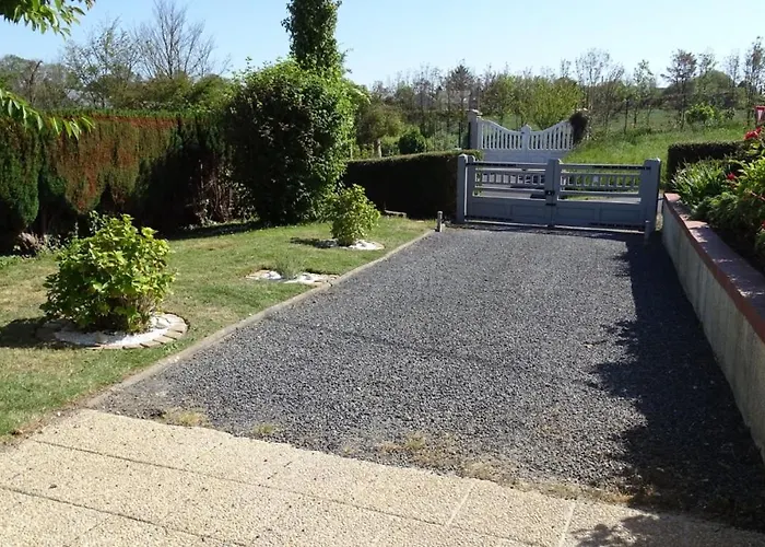 La Maison Blanche * סן-לוראן-סור-מר